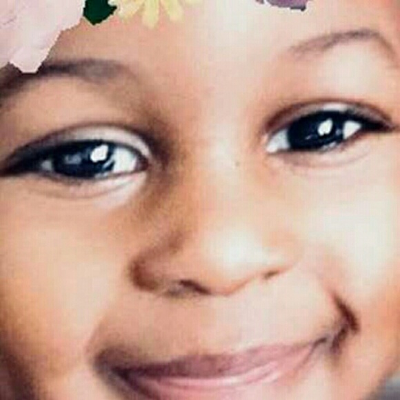 Meet your Posher, Ethel - Picture 2 of 2